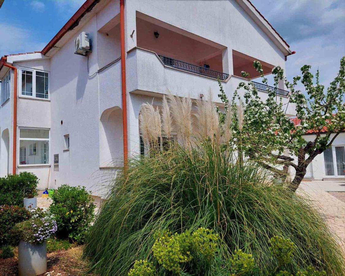 Rooms Hodanic Krk Town Εξωτερικό φωτογραφία